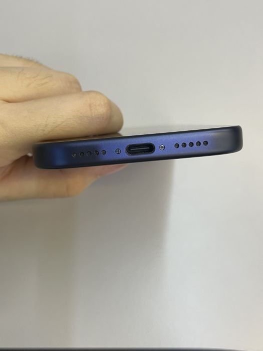 iPhone 17 Pro · 4/9