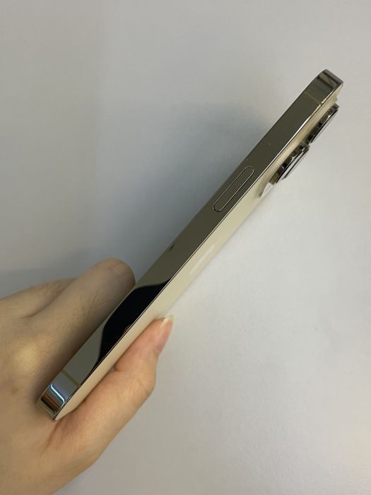 iPhone 14 Pro · 3/9