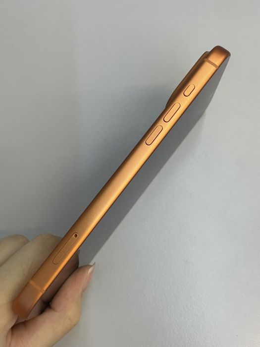 iPhone 17 Pro Max · 2/9