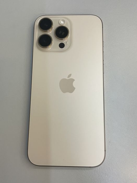 iPhone 16 Pro Max · 1/9