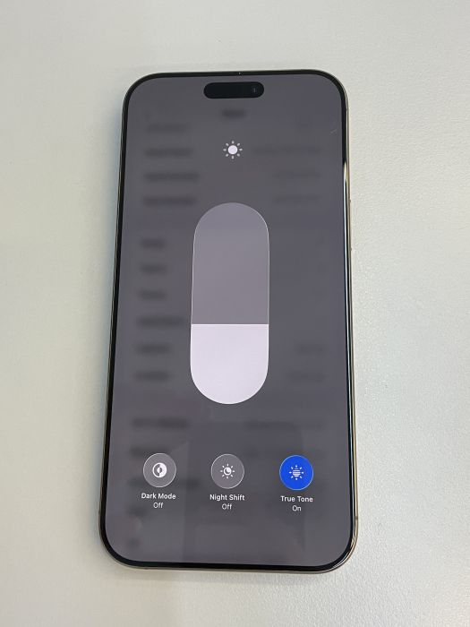 iPhone 16 Pro Max · 6/9