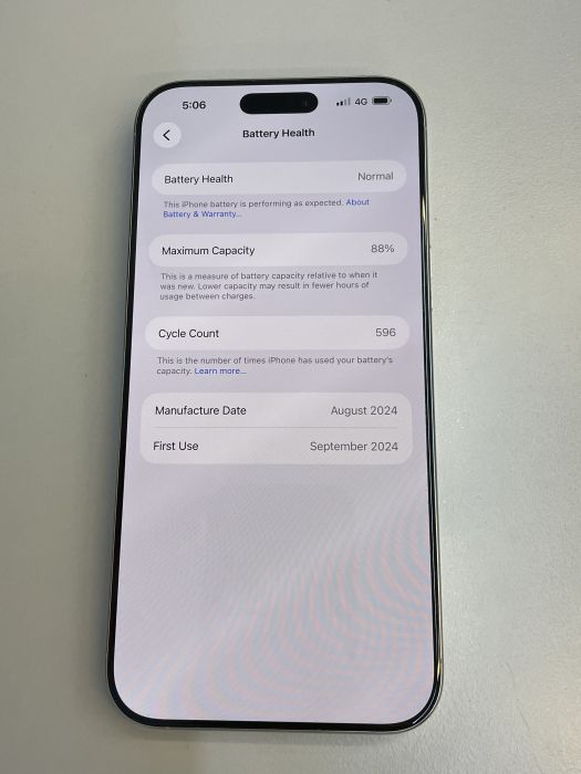iPhone 16 Pro Max · 8/9