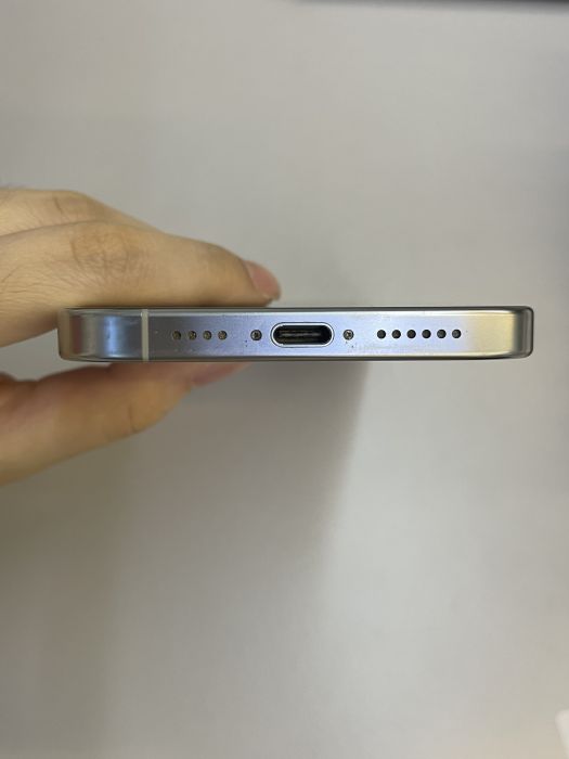iPhone 16 Pro Max · 4/9
