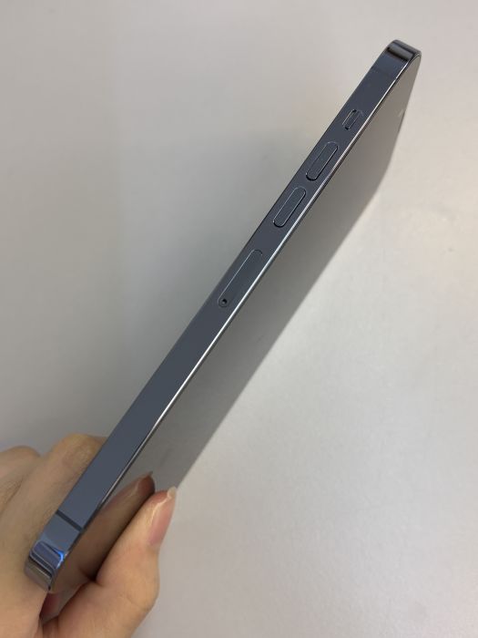 iPhone 13 Pro Max · 2/9