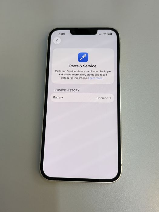 iPhone 13 · 8/10