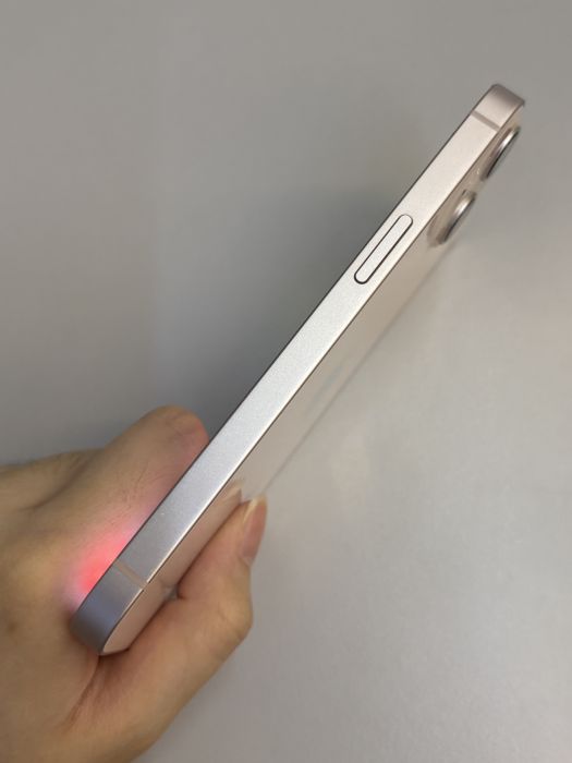 iPhone 13 · 3/9
