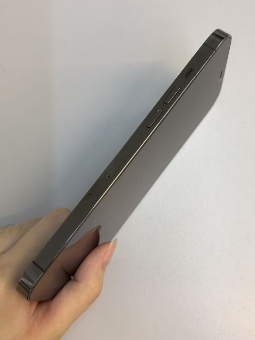 iPhone 12 Pro Max · 2/9