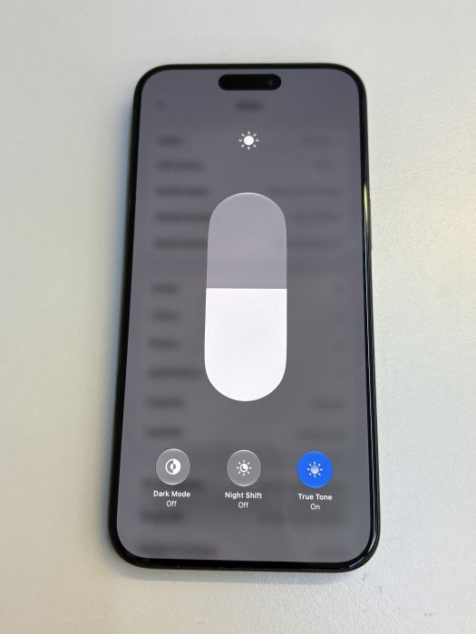 iPhone 15 Pro Max · 6/9