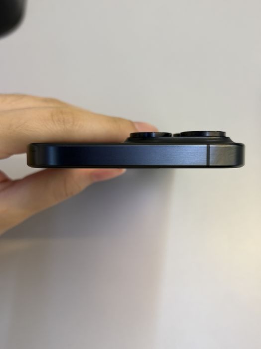 iPhone 15 Pro Max · 5/9
