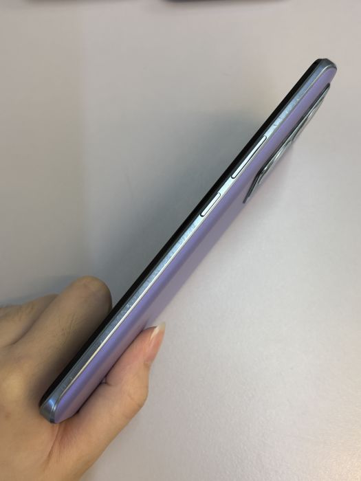 Vivo T1 5G · 3/6
