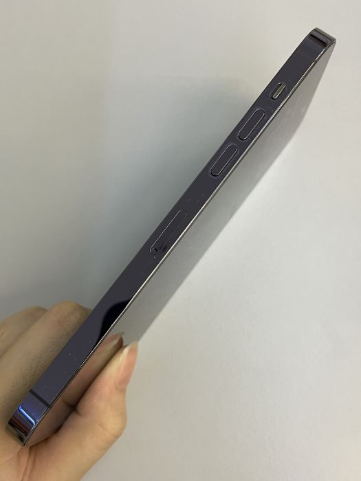 iPhone 14 Pro Max · 2/9
