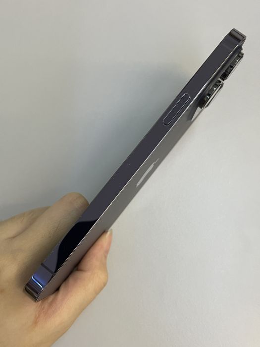 iPhone 14 Pro Max · 3/9
