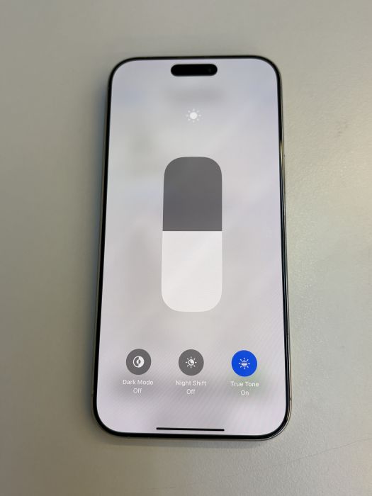 iPhone 16 Pro Max · 6/9