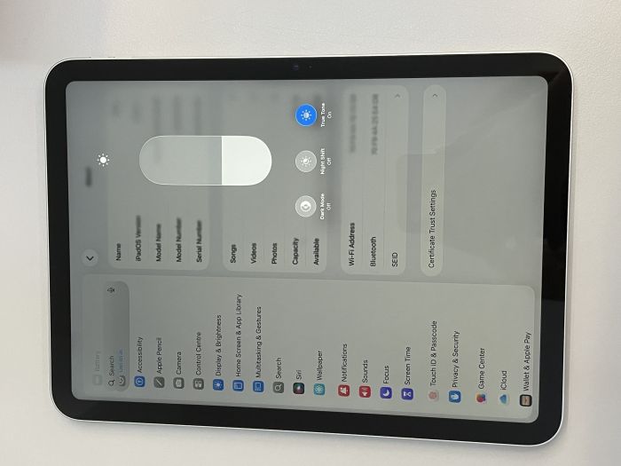 iPad (10th Gen 2022) Wi-fi · 6/7