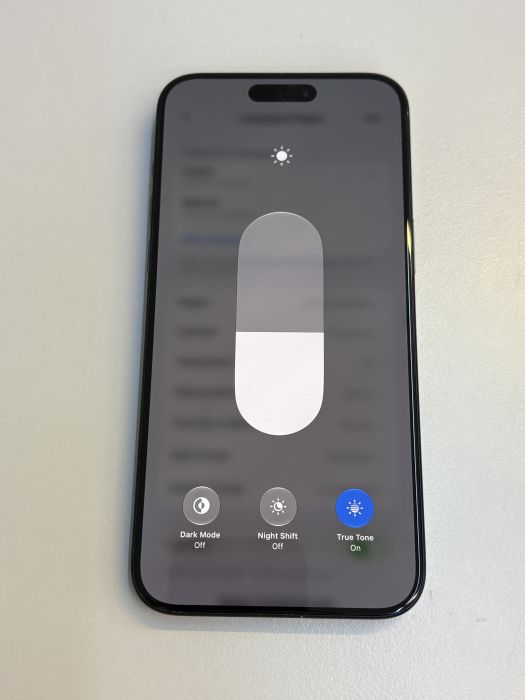 iPhone 15 Pro Max · 6/9