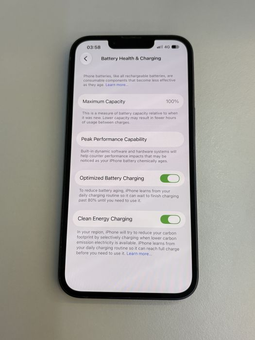iPhone 13 · 8/9