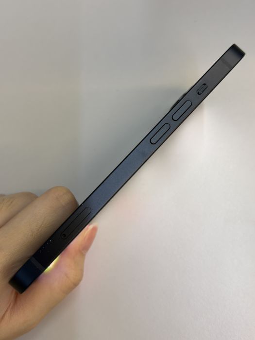 iPhone 13 · 2/9
