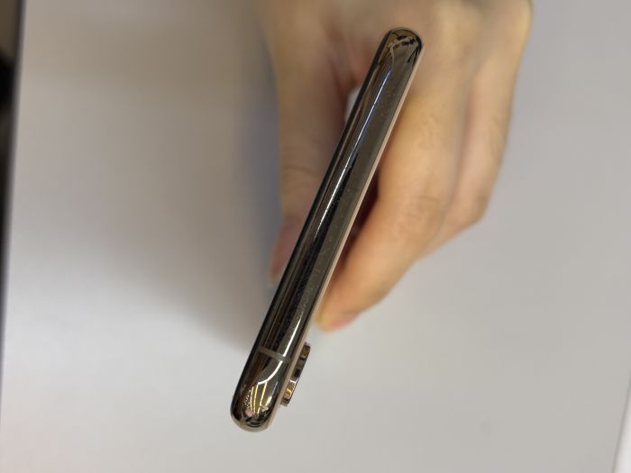 iPhone XS Max · 5/9