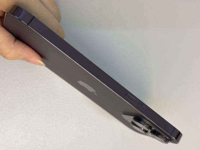 iPhone 14 Pro Max · 3/9