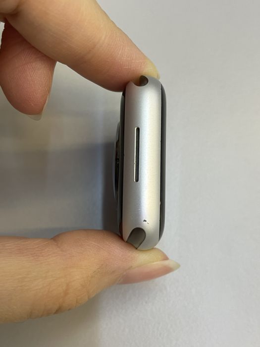 Apple Watch Series 9 41mm GPS · 4/7