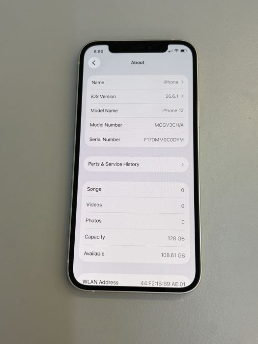 iPhone 12 · 8/10