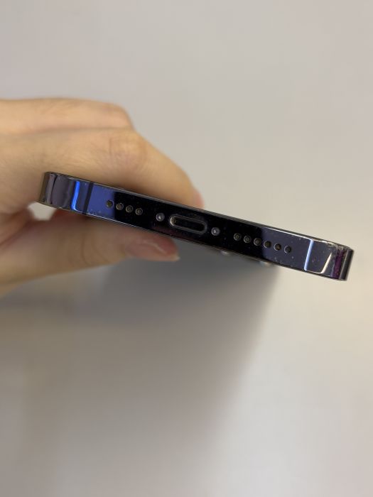 iPhone 14 Pro Max · 4/9