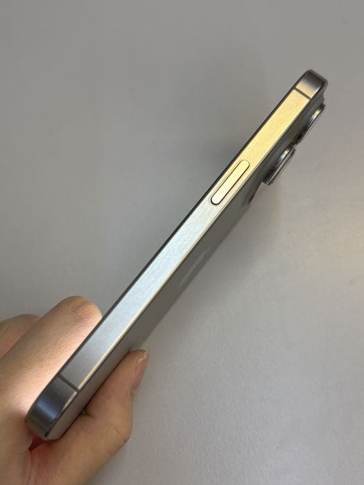 iPhone 15 Pro · 3/10