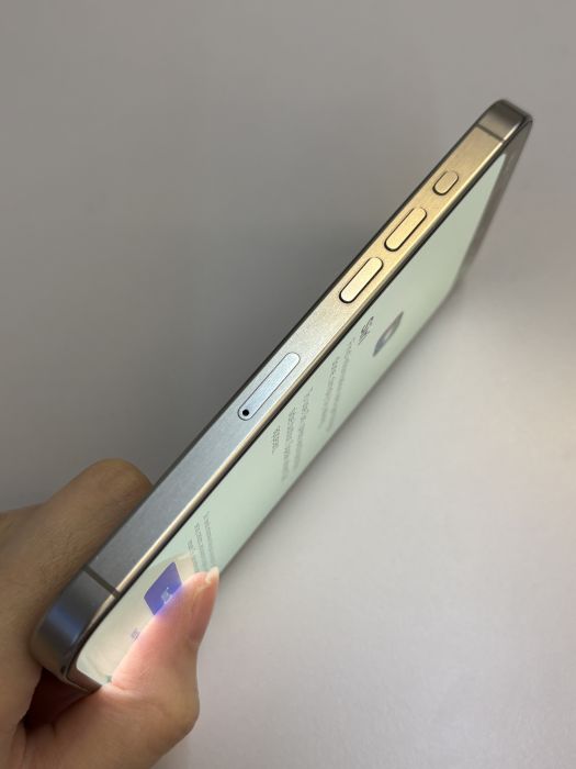 iPhone 15 Pro · 2/10