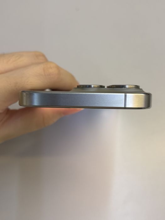 iPhone 15 Pro · 5/10