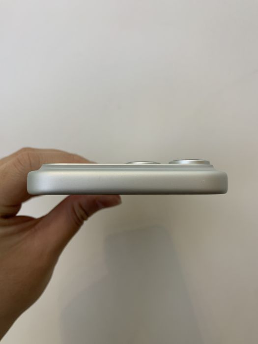 iPhone 17 Pro Max · 5/9