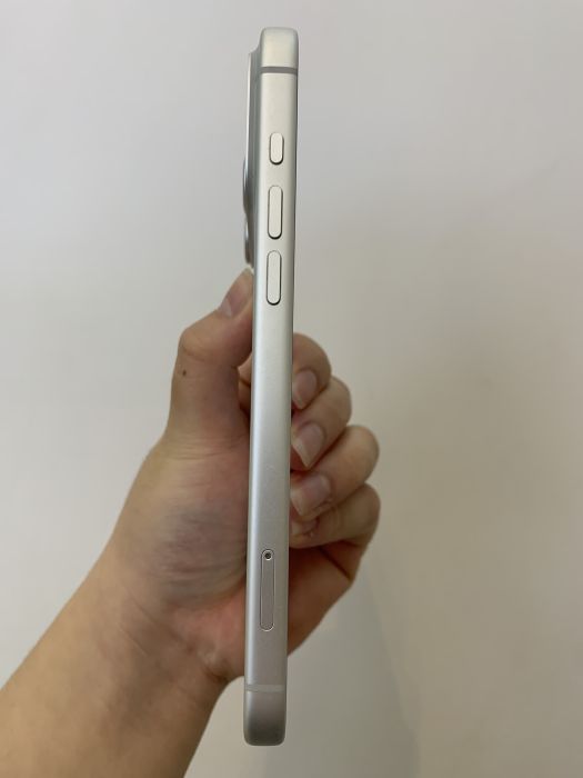iPhone 17 Pro Max · 2/9