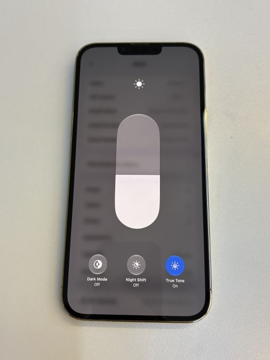 iPhone 13 Pro Max · 6/10