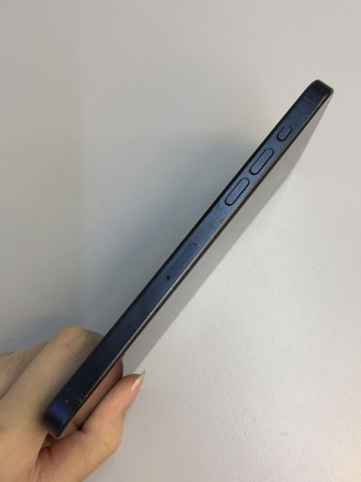 iPhone 15 Pro Max · 2/9