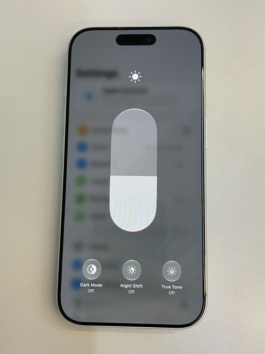 iPhone 17 Pro · 6/9