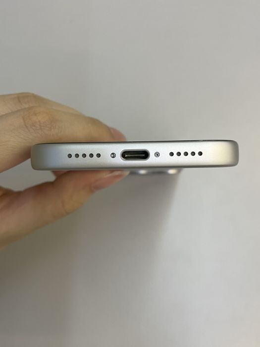 iPhone 17 Pro · 4/9