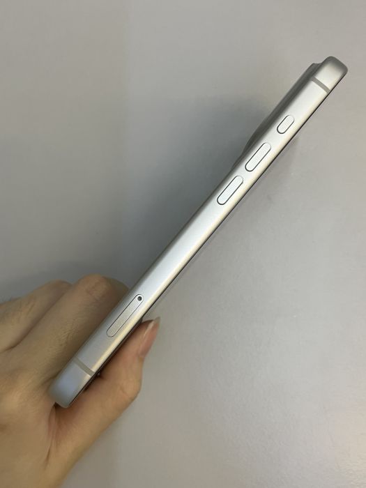 iPhone 17 Pro · 2/9