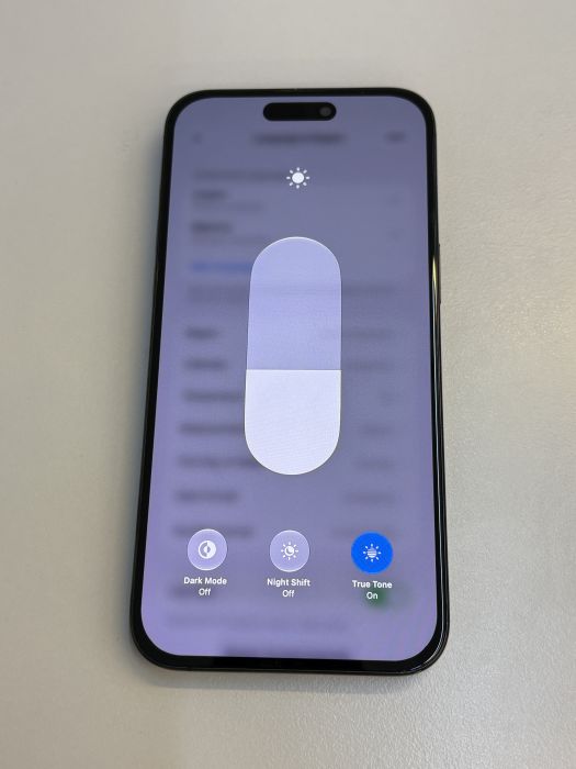 iPhone 15 Pro Max · 6/9