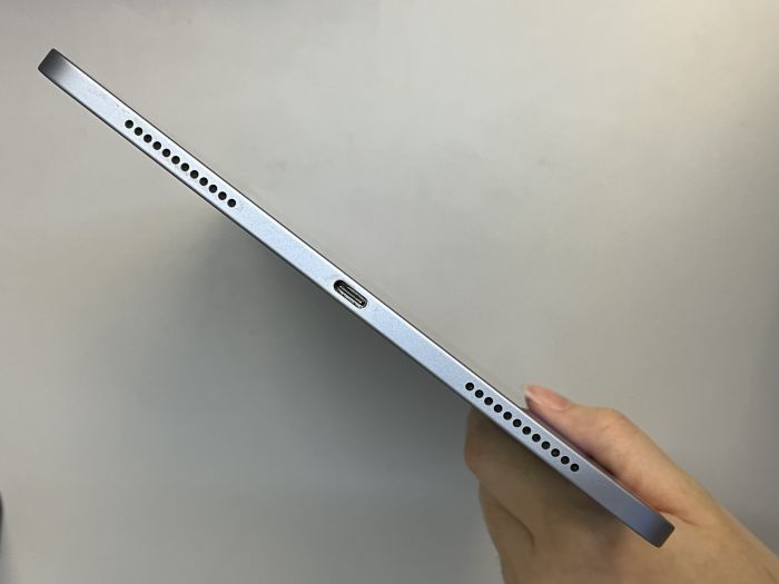 iPad Air (4th Gen 2020) Wi-fi · 4/7