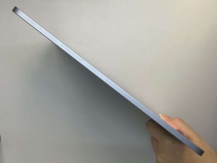 iPad Air (4th Gen 2020) Wi-fi · 3/7