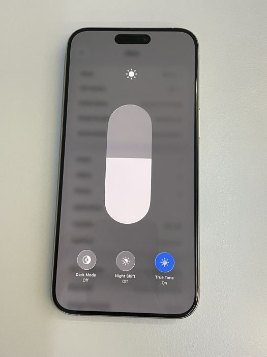 iPhone 15 Pro Max · 6/9