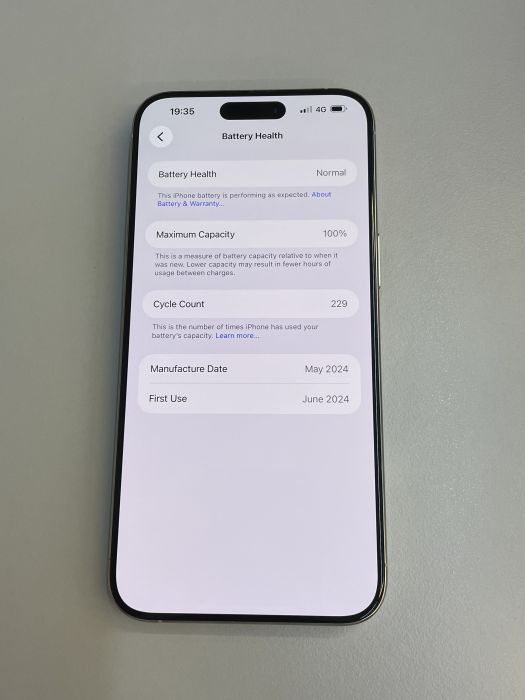 iPhone 15 Pro Max · 8/9