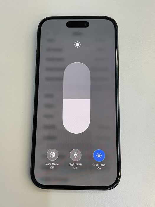 iPhone 15 · 6/9