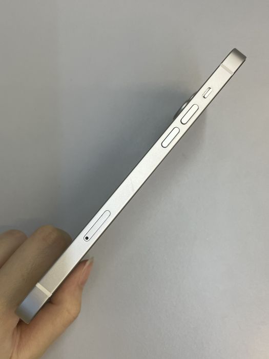 iPhone 14 Plus · 2/9