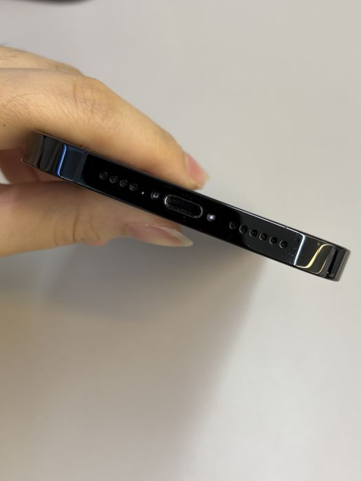 iPhone 14 Pro Max · 4/9