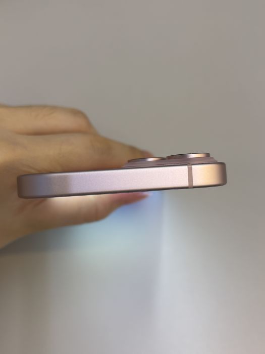 iPhone 15 · 5/9