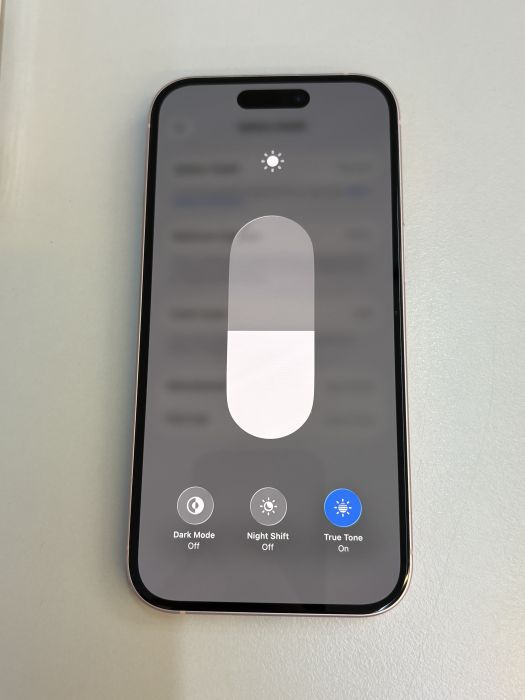iPhone 15 · 6/9