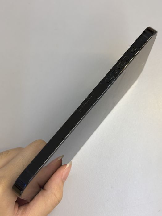 iPhone 14 Pro Max · 2/9