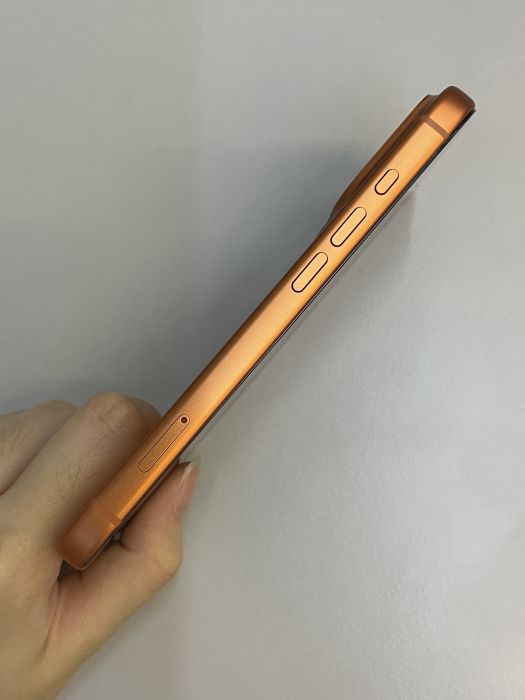 iPhone 17 Pro · 2/9