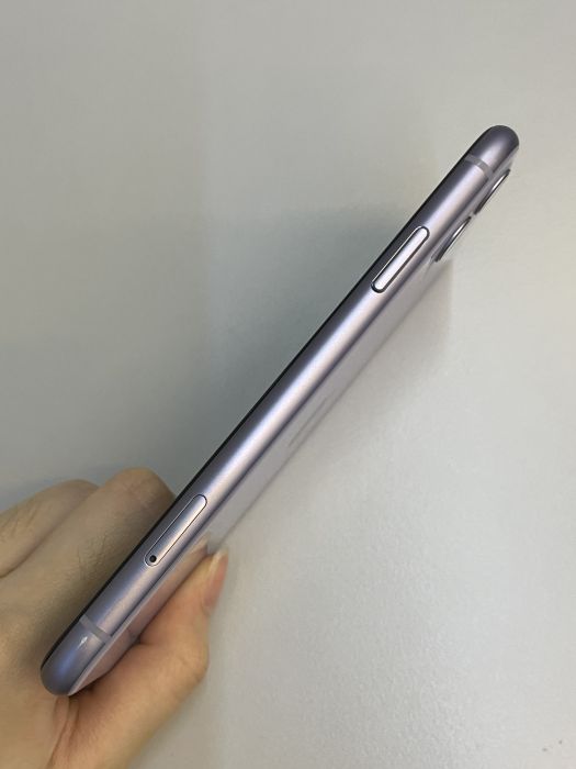 iPhone 11 · 3/9