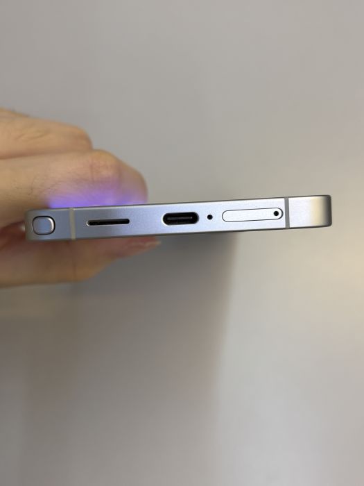 Samsung Galaxy S26 Ultra · 4/8